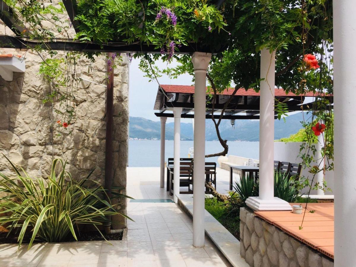 La Casa Di Sonja Apartment Tivat Bagian luar foto