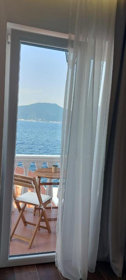 La Casa Di Sonja Apartment Tivat Bagian luar foto