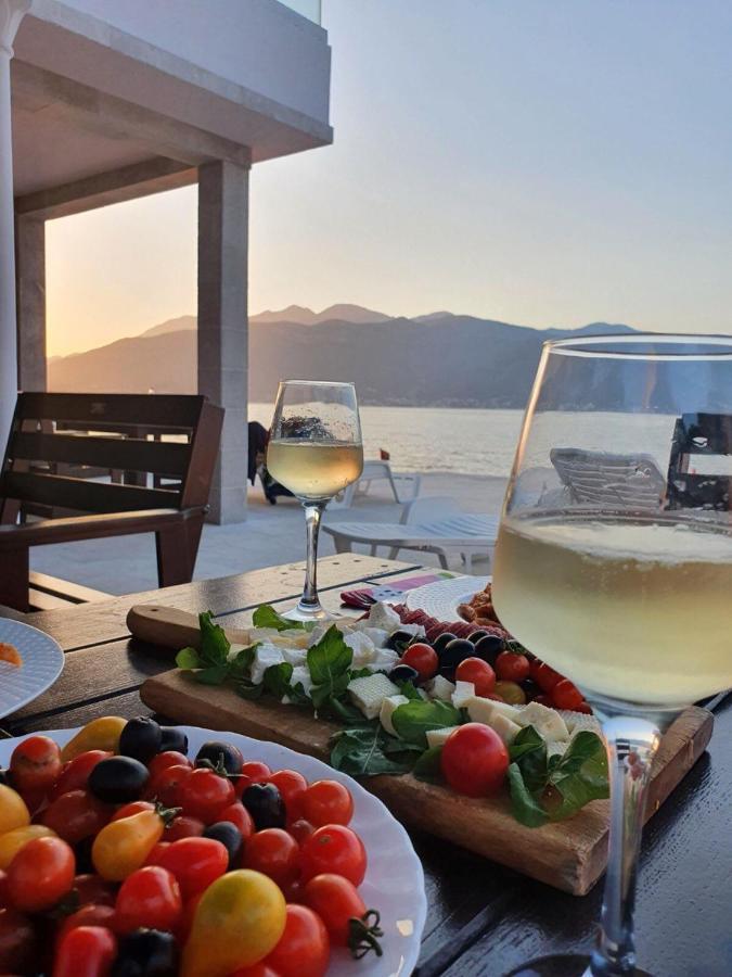 La Casa Di Sonja Apartment Tivat Bagian luar foto