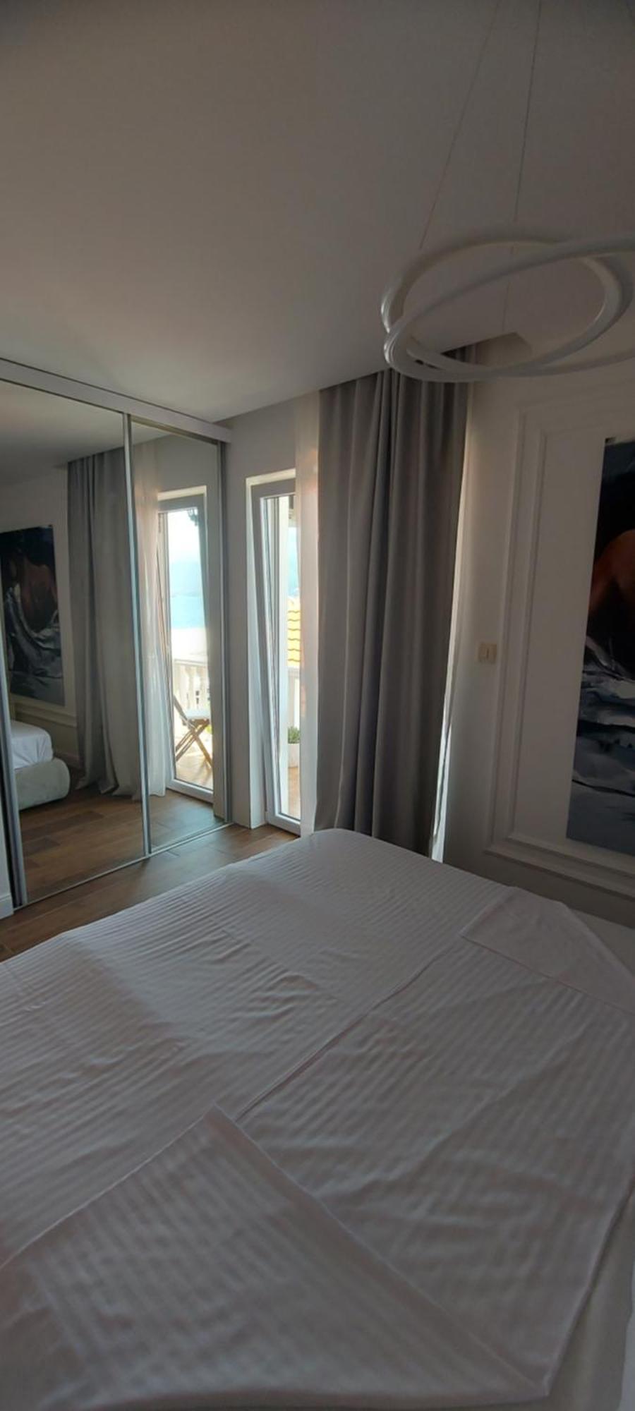 La Casa Di Sonja Apartment Tivat Bagian luar foto